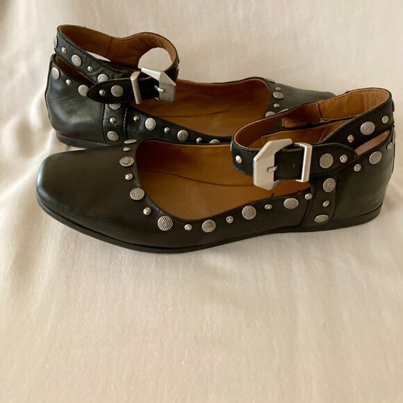 Genuine FREE PEOPLE, SZ 7, Mystic, Leather Mary Jane shoes, Black w/ Studs - Picture 3 of 6